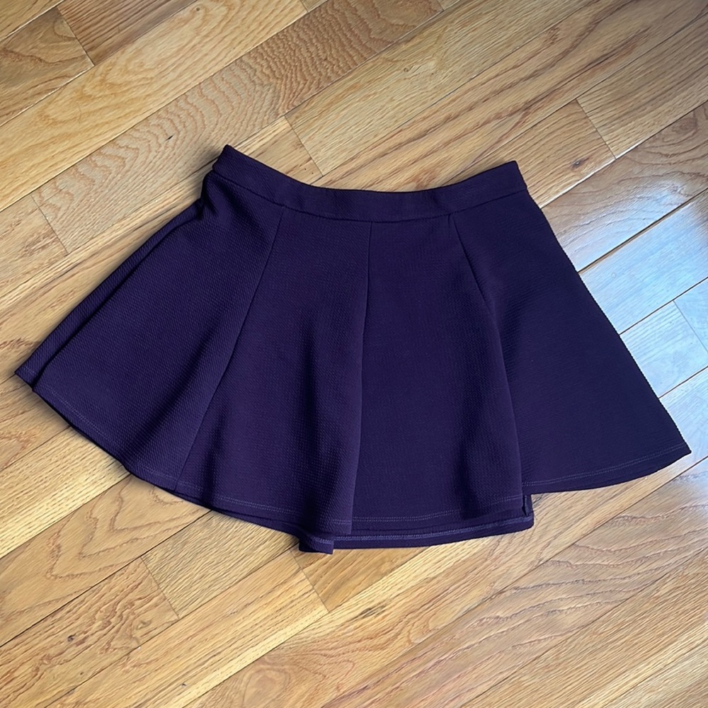 EUC GAP size S flared skirt Purple